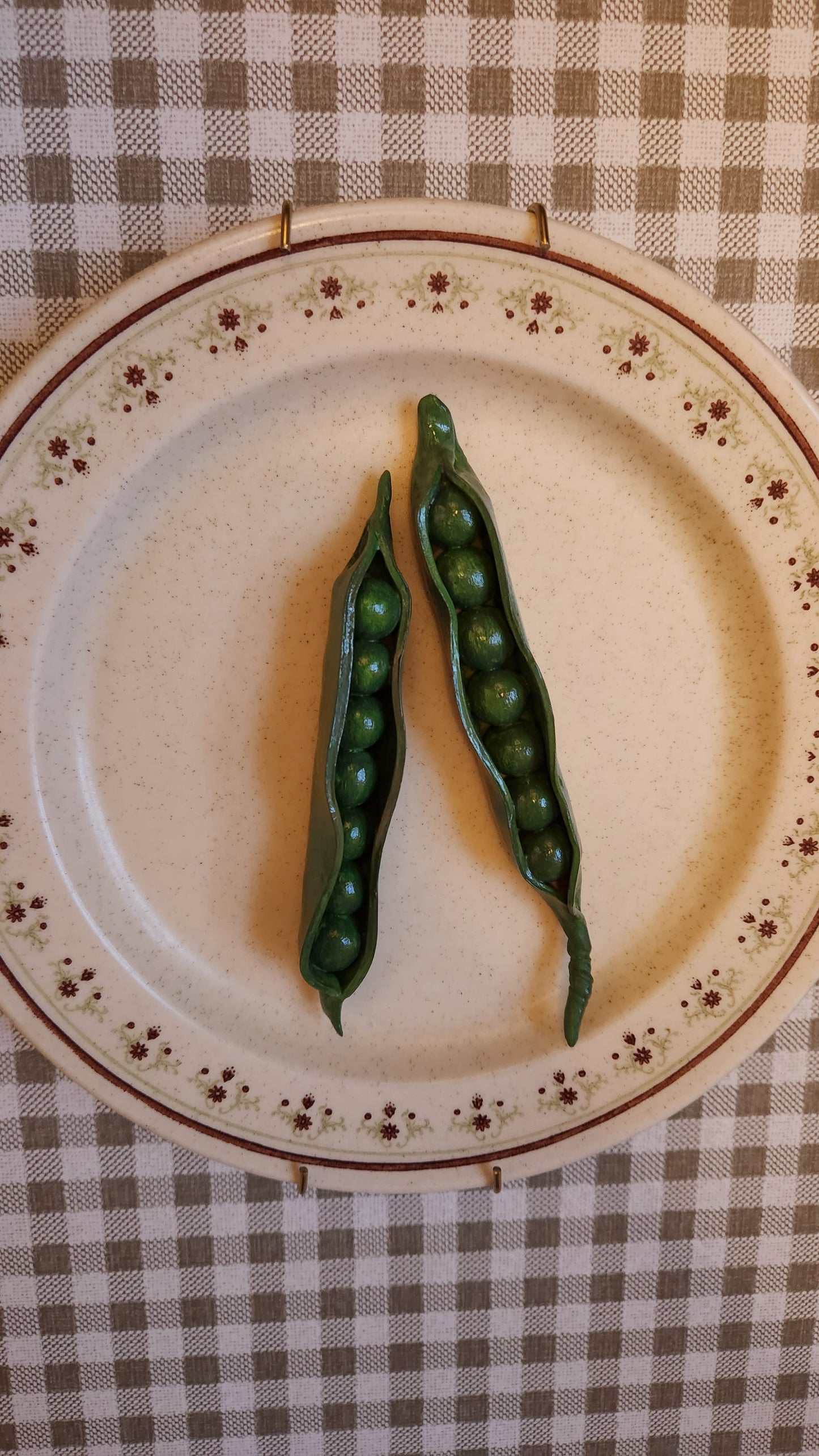 Set of 2 Greenbeans/Peapods — Handcrafted Food Sculpture