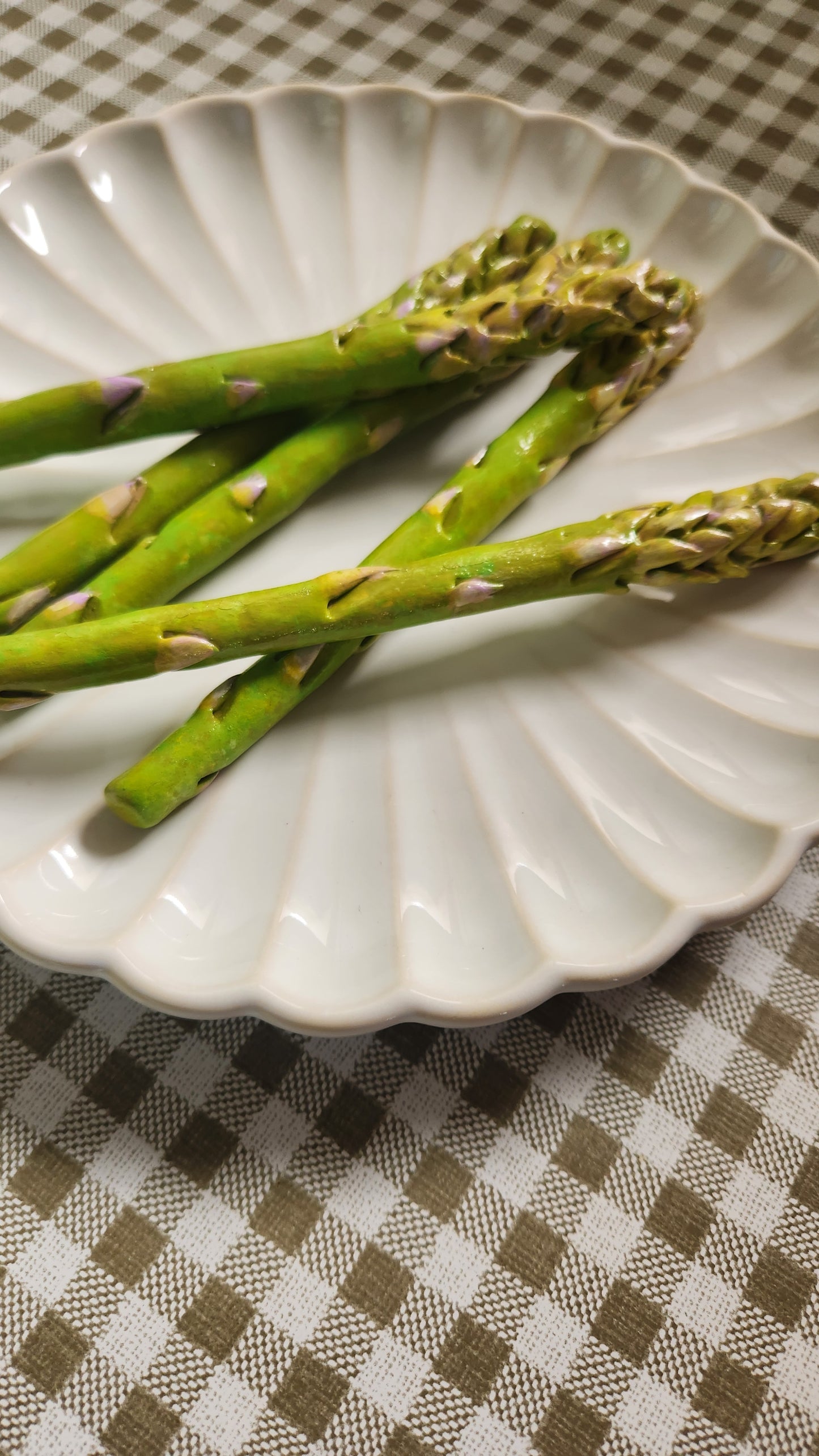 Set of 5 Asparagus 6-7" — Handcrafted Food Sculpture