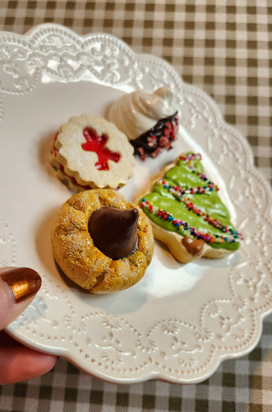Cookies for SANTA | ON Plate | Hand-sculpted Hyper-Realistic Food
