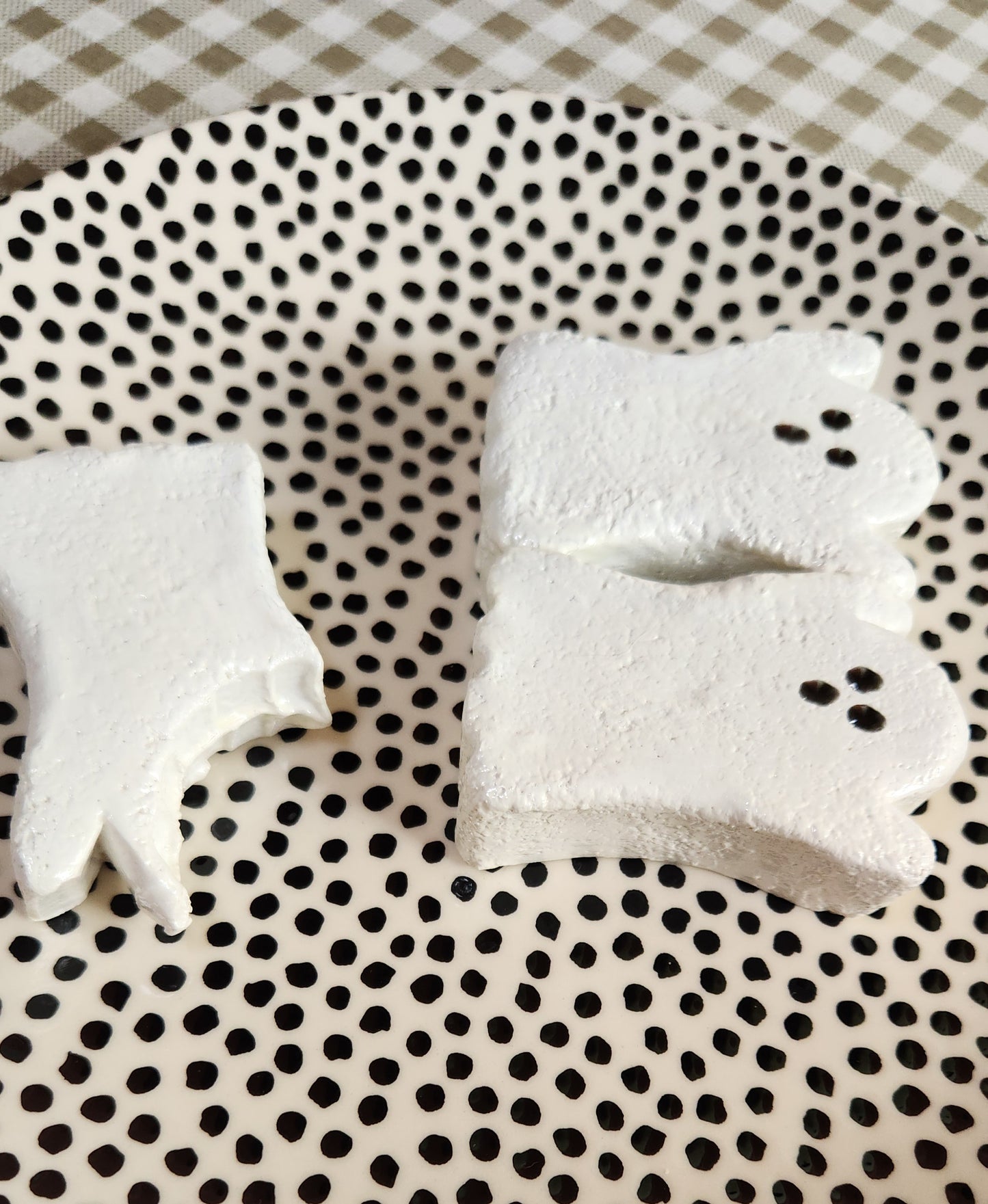 Marshmallow Ghosts — Handcrafted Food Sculpture