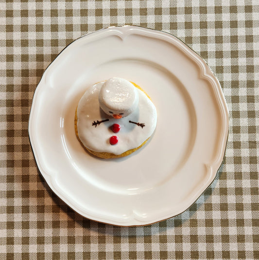 Tea with Mrs. CLAUS | ON Plate | Hand-sculpted Hyper-Realistic Food