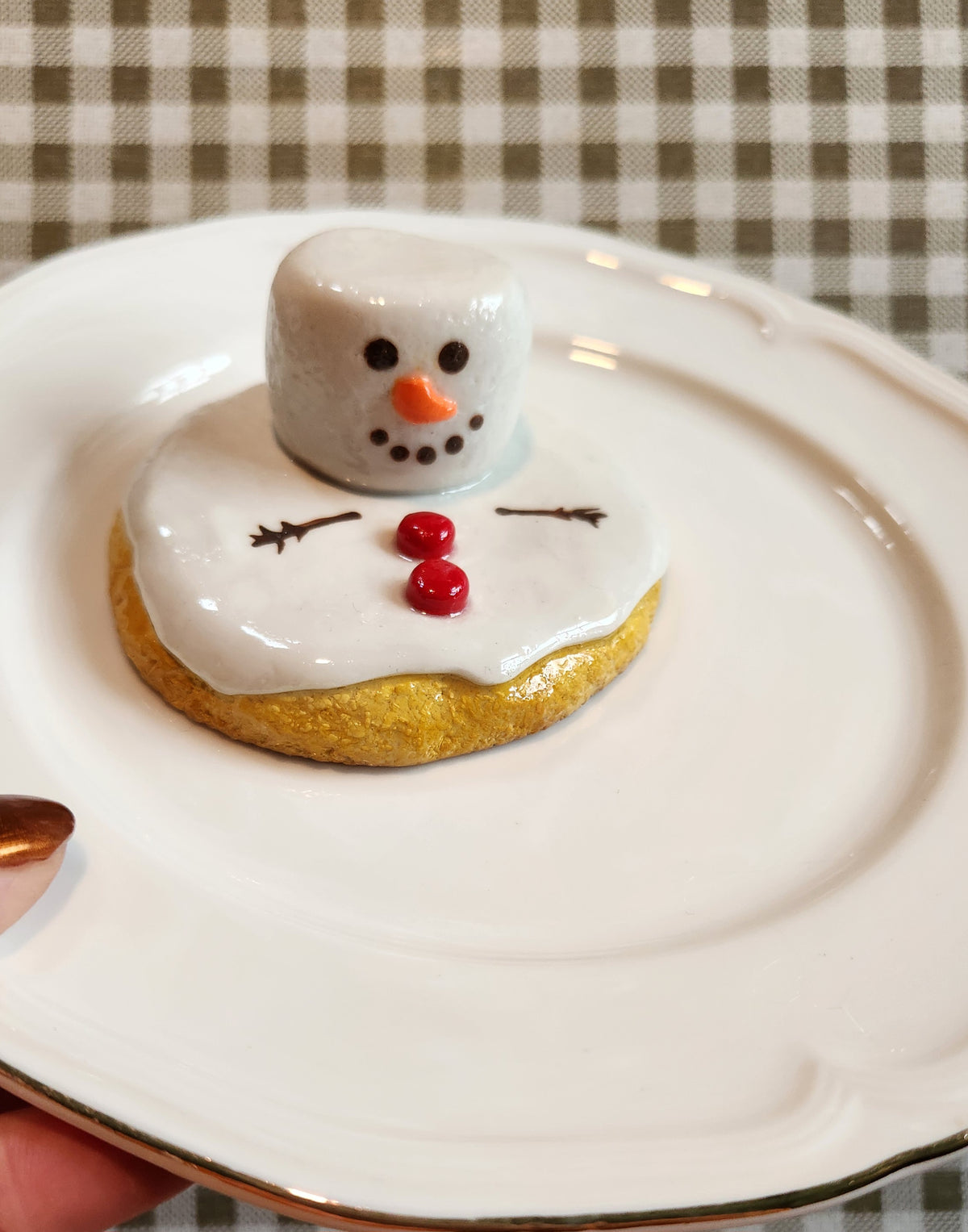 Tea with Mrs. CLAUS | ON Plate | Hand-sculpted Hyper-Realistic Food