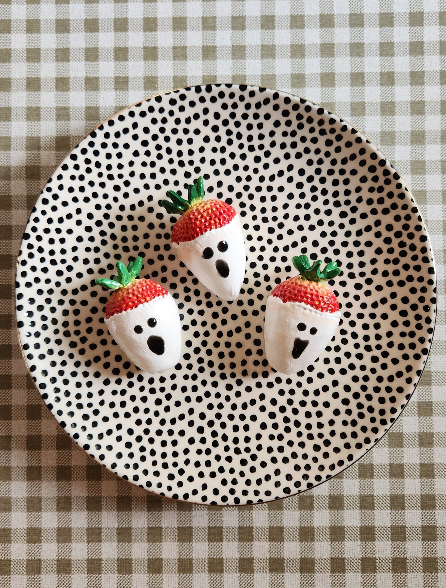 Strawberry Ghosts — Handcrafted Food Sculpture