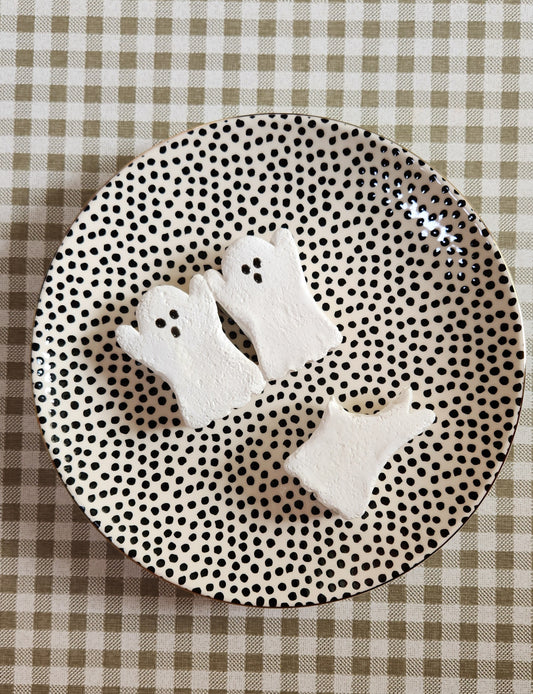 Marshmallow Ghosts — Handcrafted Food Sculpture
