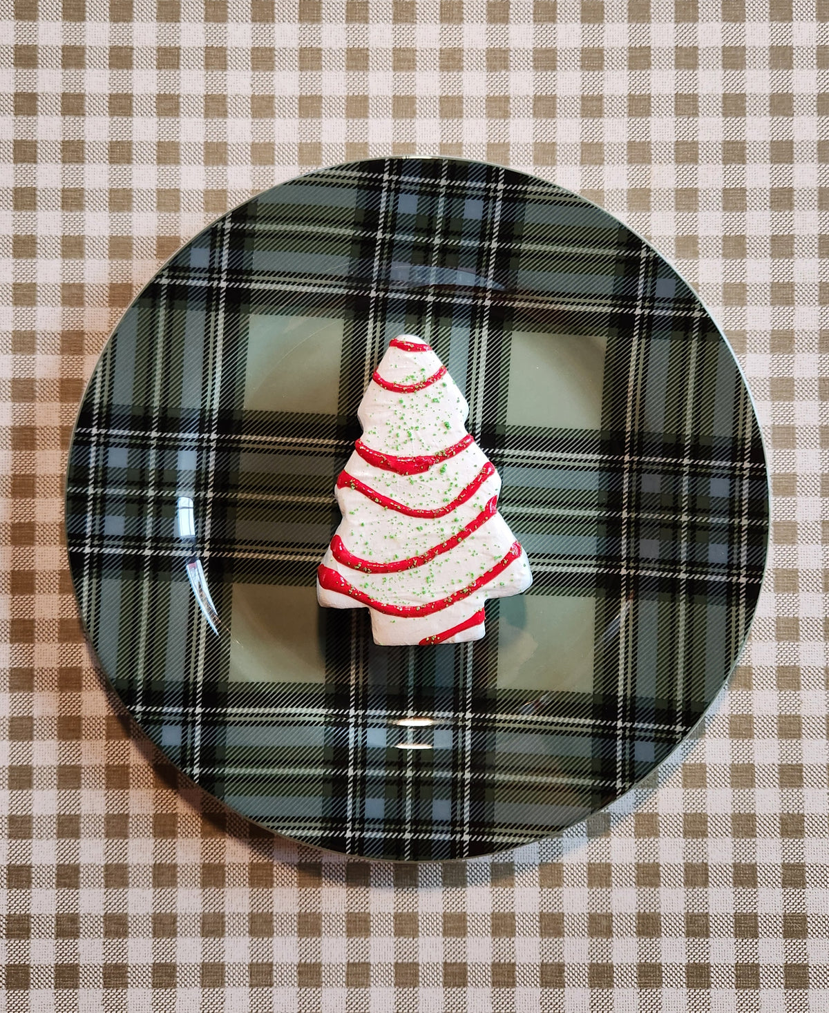Tea with Mrs. CLAUS | ON Plate | Hand-sculpted Hyper-Realistic Food