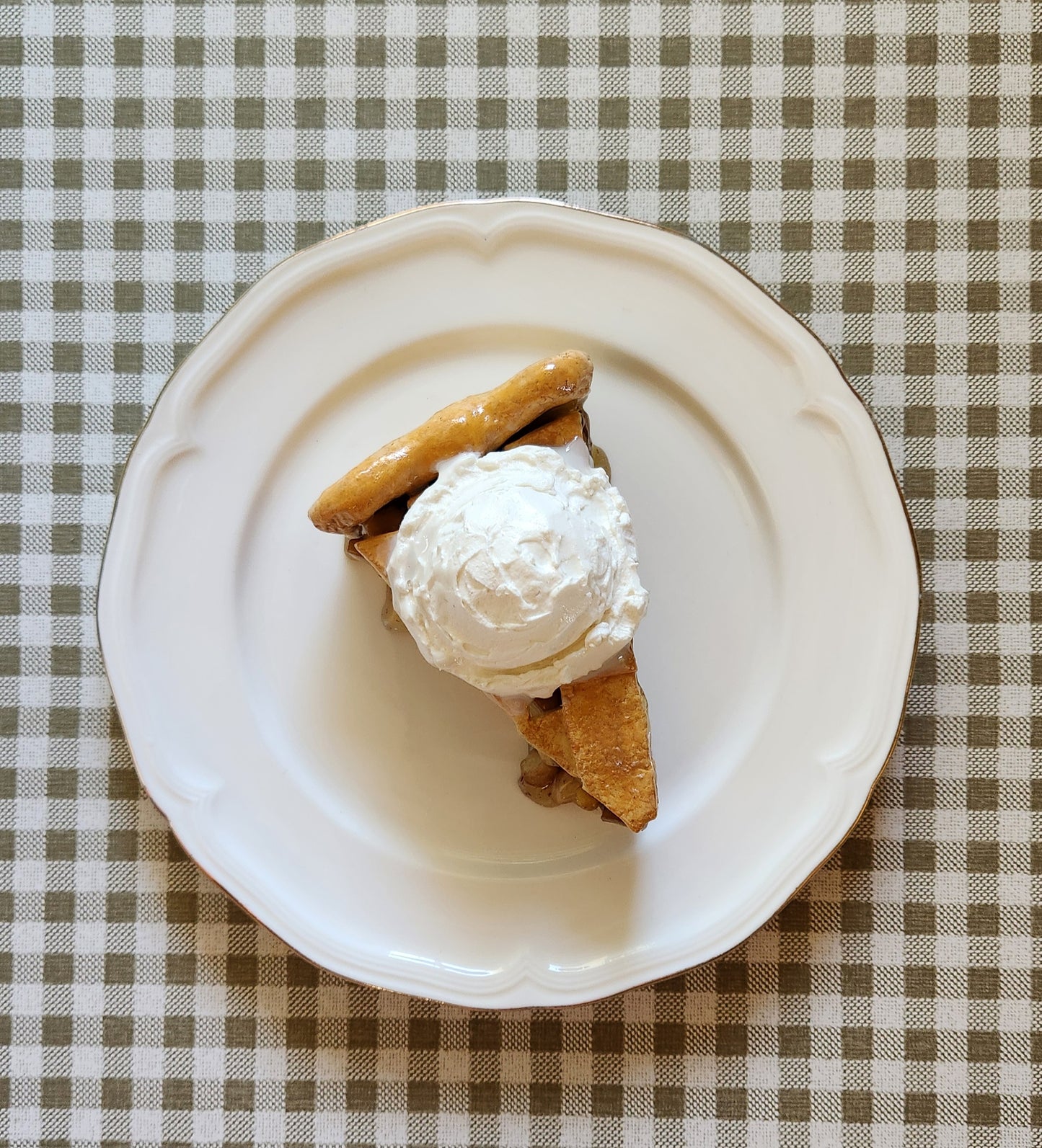 Apple Pie — Handcrafted Food Sculpture